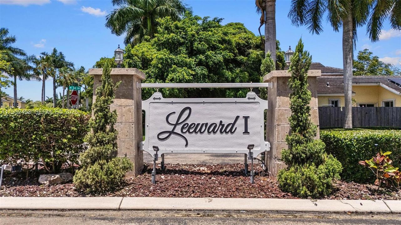 For Sale: $485,000 (4 beds, 2 baths, 1762 Square Feet)