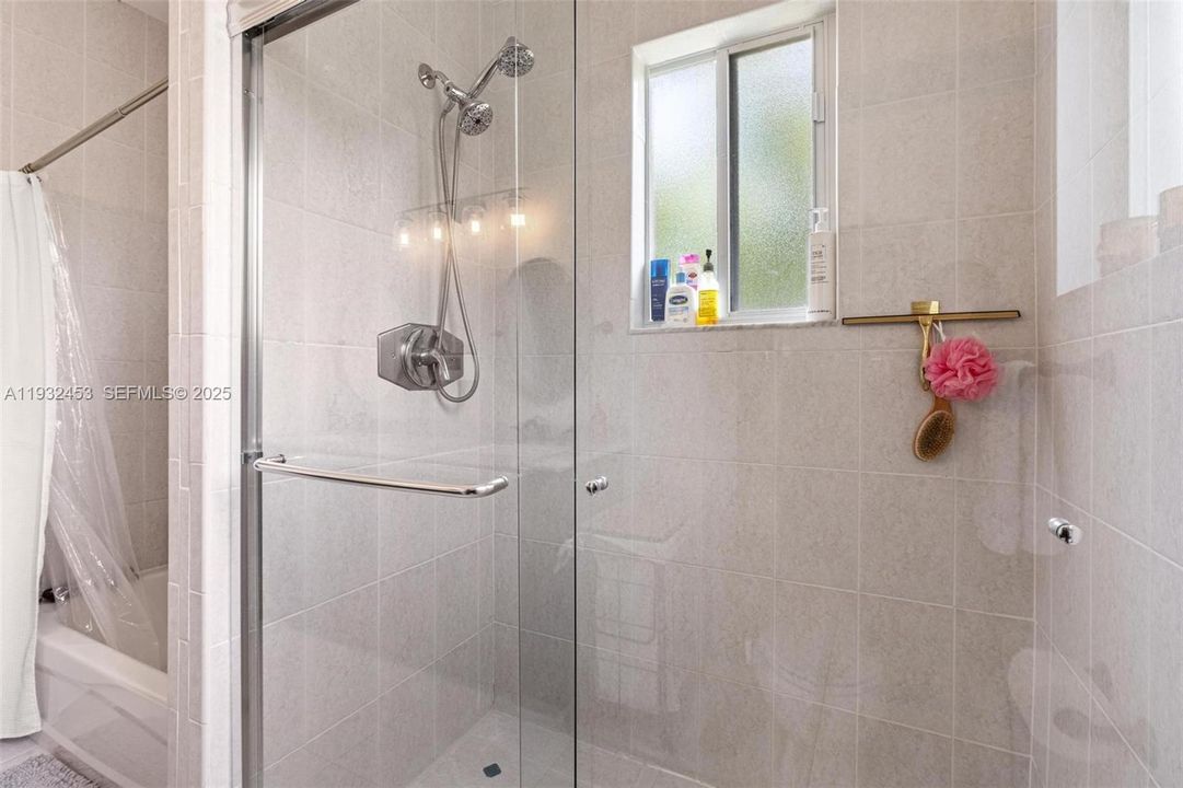 For Sale: $485,000 (4 beds, 2 baths, 1762 Square Feet)