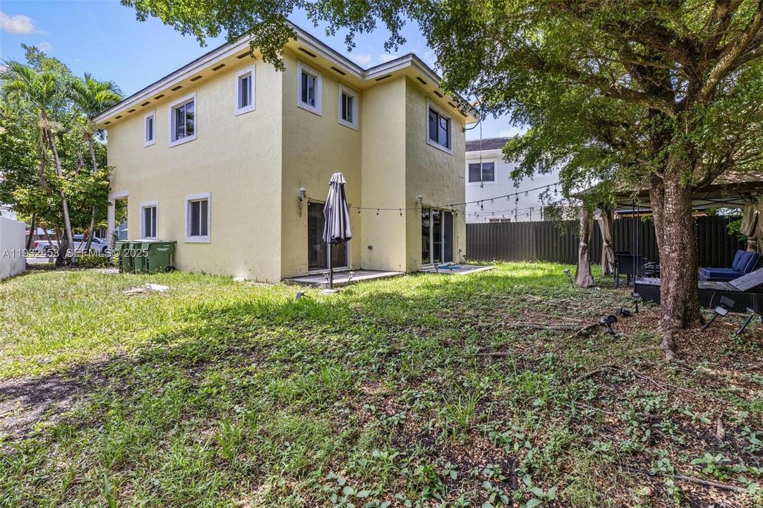 For Sale: $485,000 (4 beds, 2 baths, 1762 Square Feet)