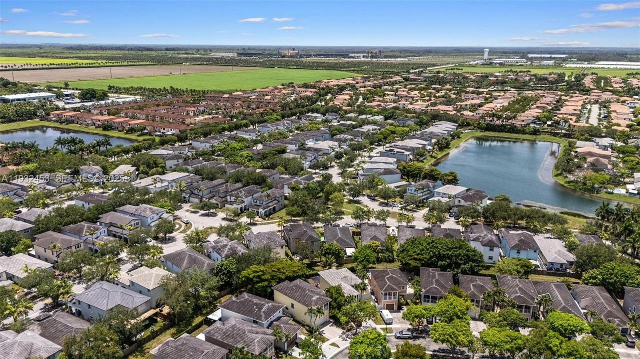 For Sale: $485,000 (4 beds, 2 baths, 1762 Square Feet)