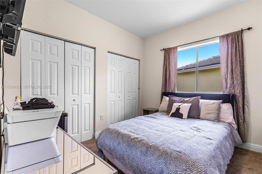 For Sale: $485,000 (4 beds, 2 baths, 1762 Square Feet)