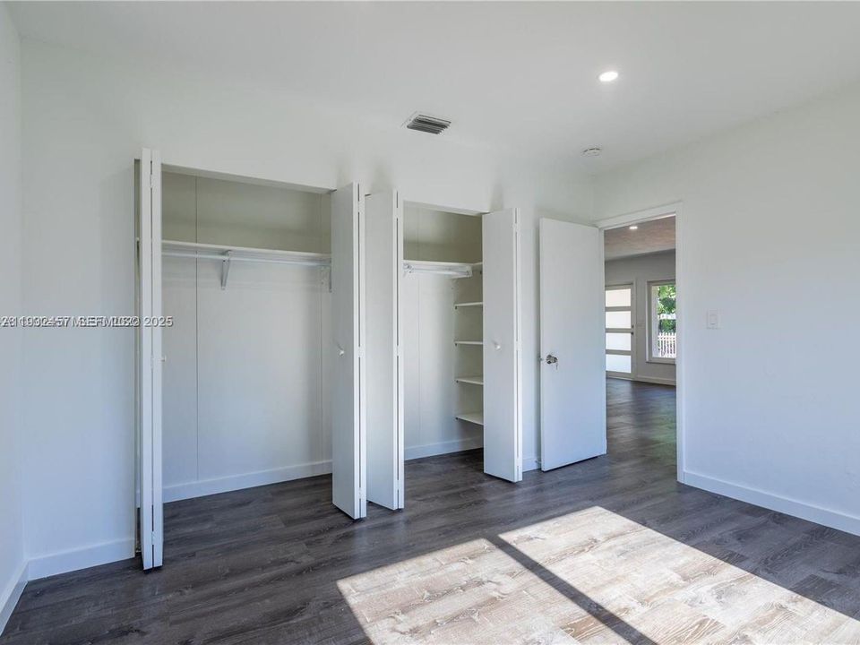 For Rent: $4,500 (3 beds, 2 baths, 1605 Square Feet)