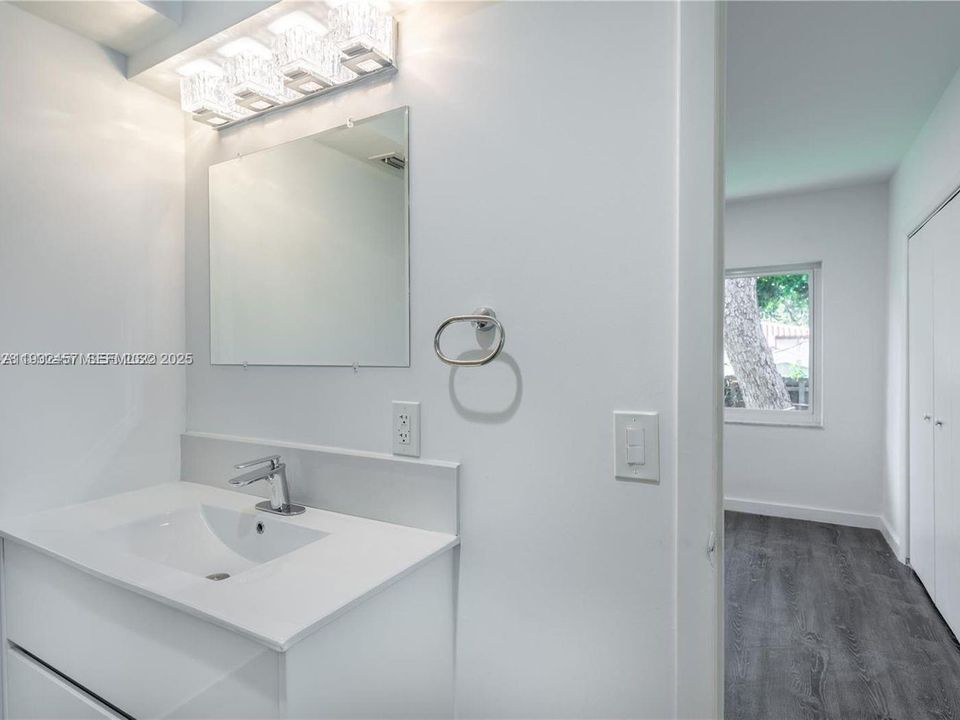 For Rent: $4,500 (3 beds, 2 baths, 1605 Square Feet)