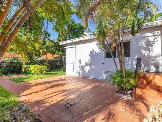 For Rent: $4,500 (3 beds, 2 baths, 1605 Square Feet)