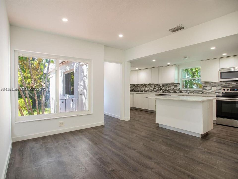 For Rent: $4,500 (3 beds, 2 baths, 1605 Square Feet)