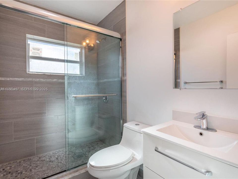 For Rent: $4,500 (3 beds, 2 baths, 1605 Square Feet)