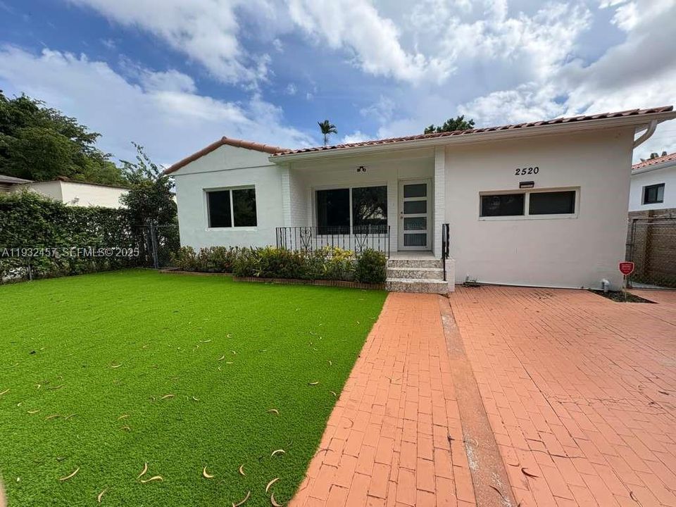 For Rent: $4,500 (3 beds, 2 baths, 1605 Square Feet)