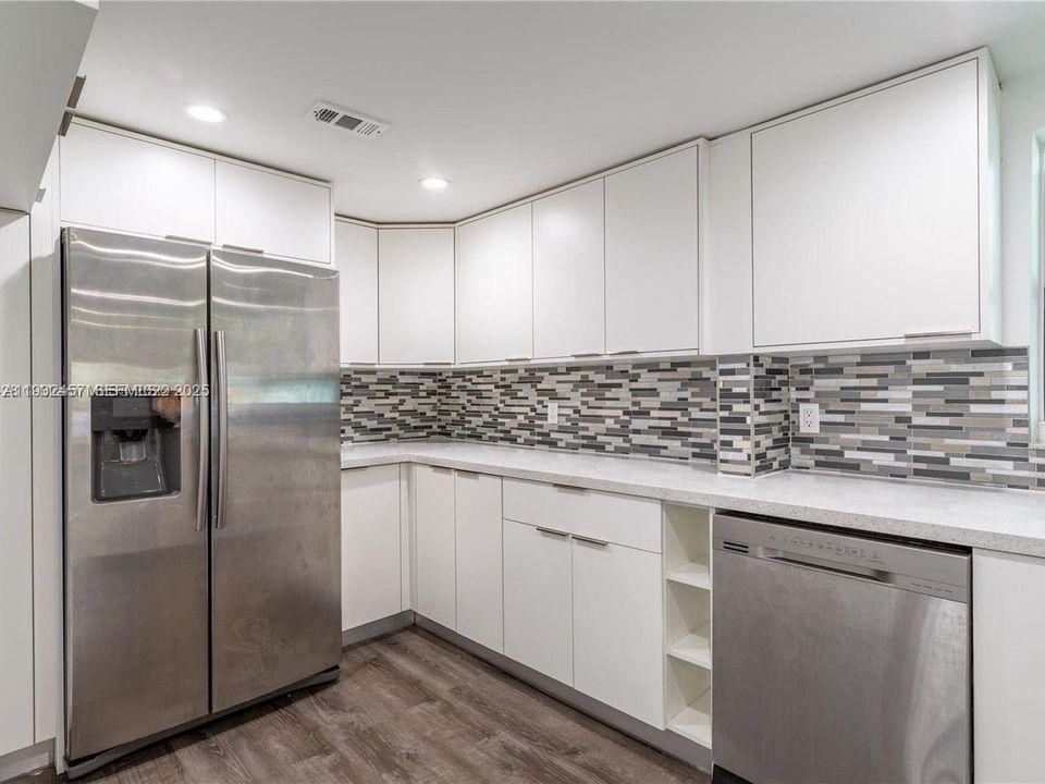 For Rent: $4,500 (3 beds, 2 baths, 1605 Square Feet)