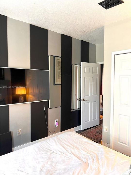 В аренду: $3,600 (3 спален, 2 ванн, 1618 Квадратных фут)