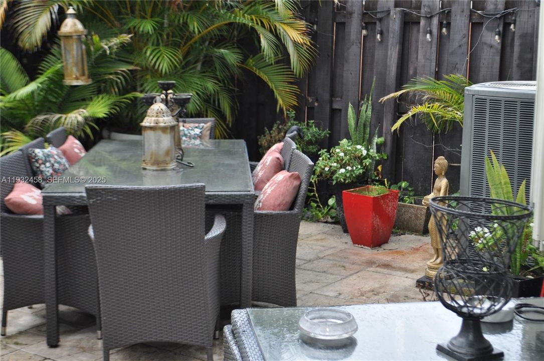 В аренду: $3,600 (3 спален, 2 ванн, 1618 Квадратных фут)