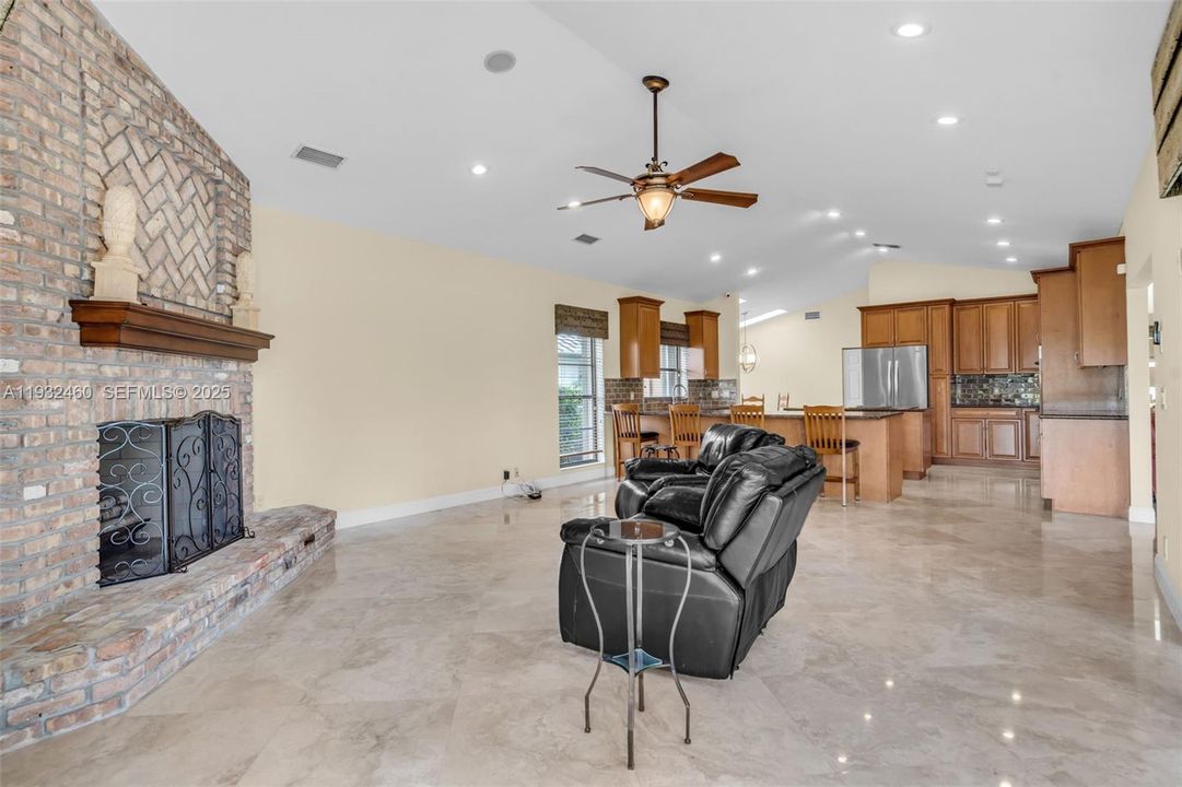 For Sale: $1,049,000 (4 beds, 3 baths, 3702 Square Feet)