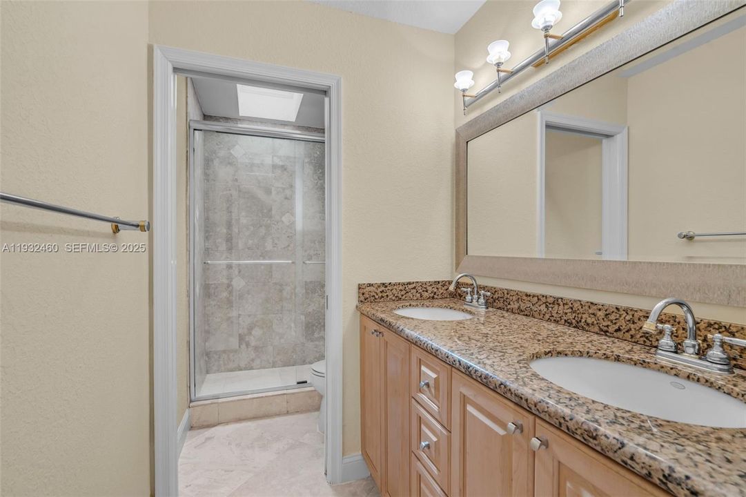 For Sale: $1,049,000 (4 beds, 3 baths, 3702 Square Feet)