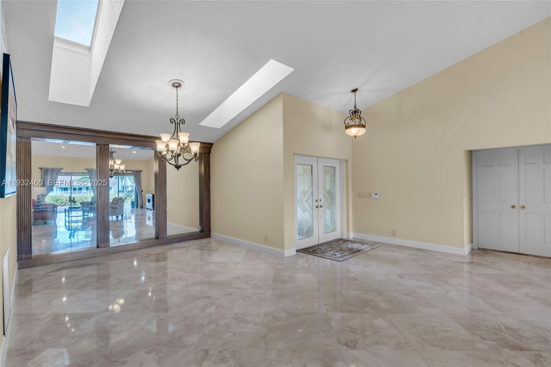 For Sale: $1,049,000 (4 beds, 3 baths, 3702 Square Feet)