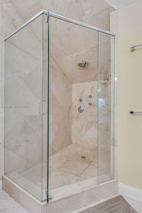 For Sale: $1,049,000 (4 beds, 3 baths, 3702 Square Feet)