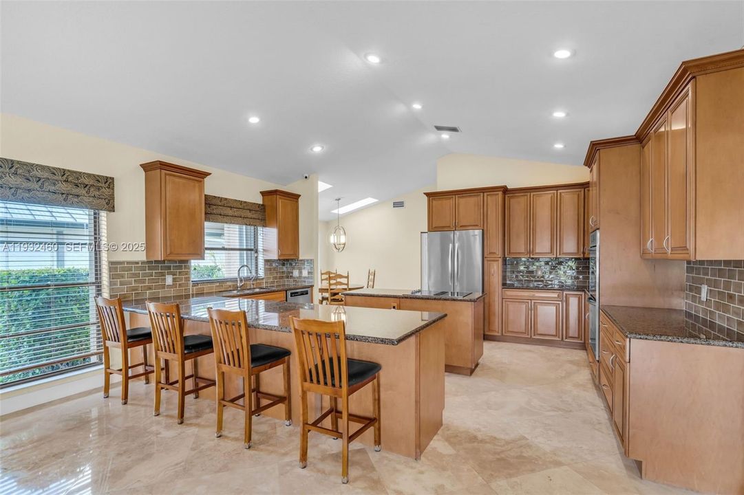 For Sale: $1,049,000 (4 beds, 3 baths, 3702 Square Feet)