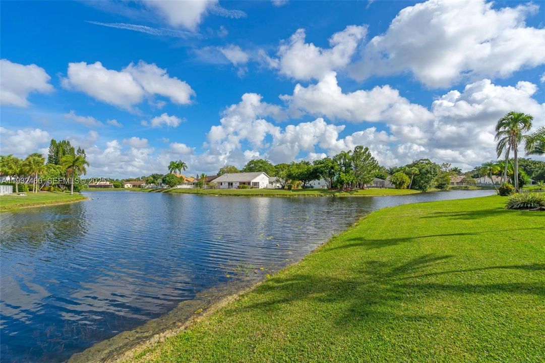 For Sale: $1,049,000 (4 beds, 3 baths, 3702 Square Feet)