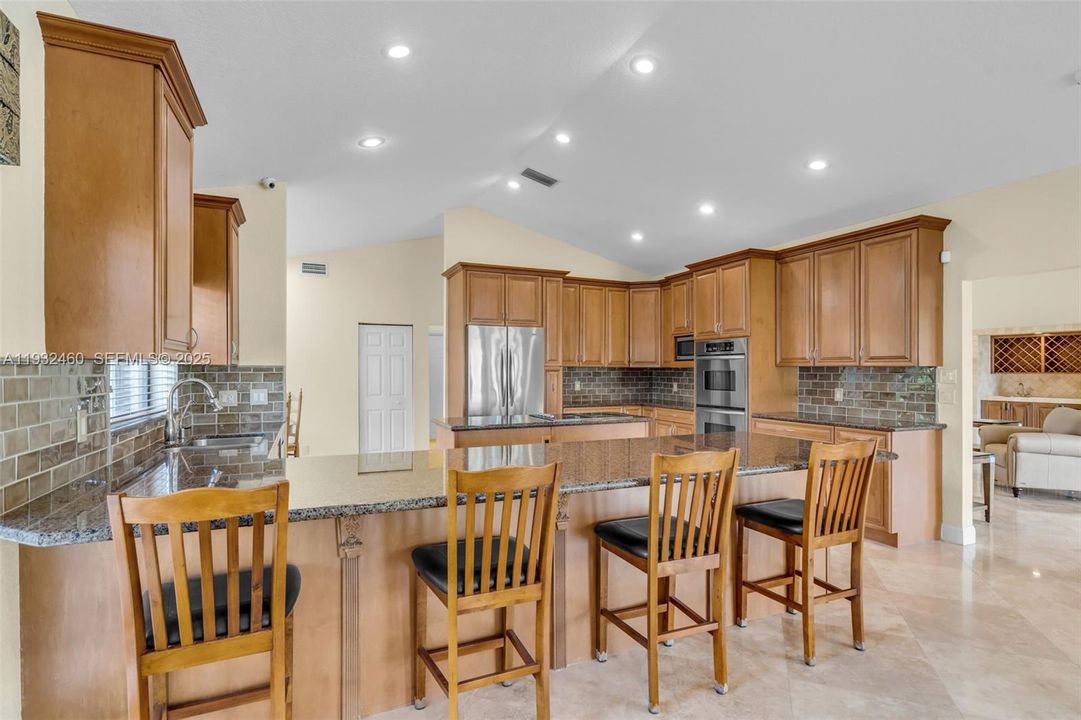 For Sale: $1,049,000 (4 beds, 3 baths, 3702 Square Feet)