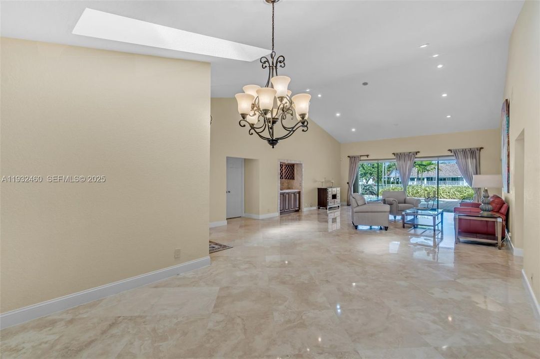 For Sale: $1,049,000 (4 beds, 3 baths, 3702 Square Feet)