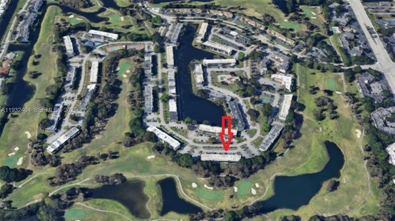 For Rent: $2,050 (2 beds, 2 baths, 949 Square Feet)