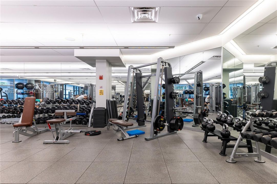 For Sale: $575,000 (2 beds, 2 baths, 1510 Square Feet)