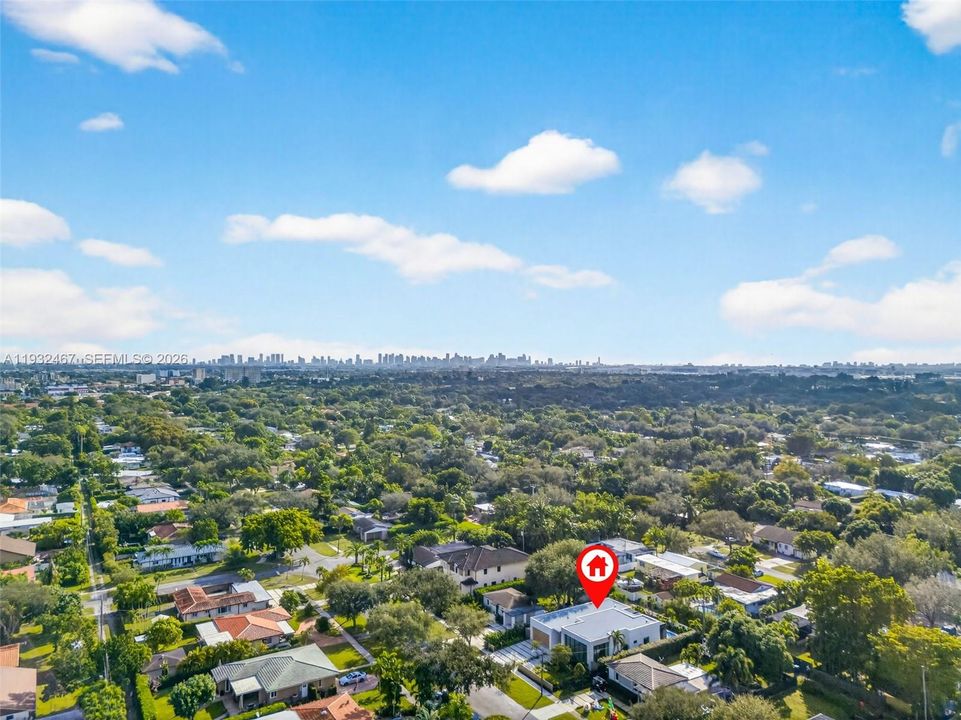 For Sale: $1,980,000 (4 beds, 4 baths, 2740 Square Feet)