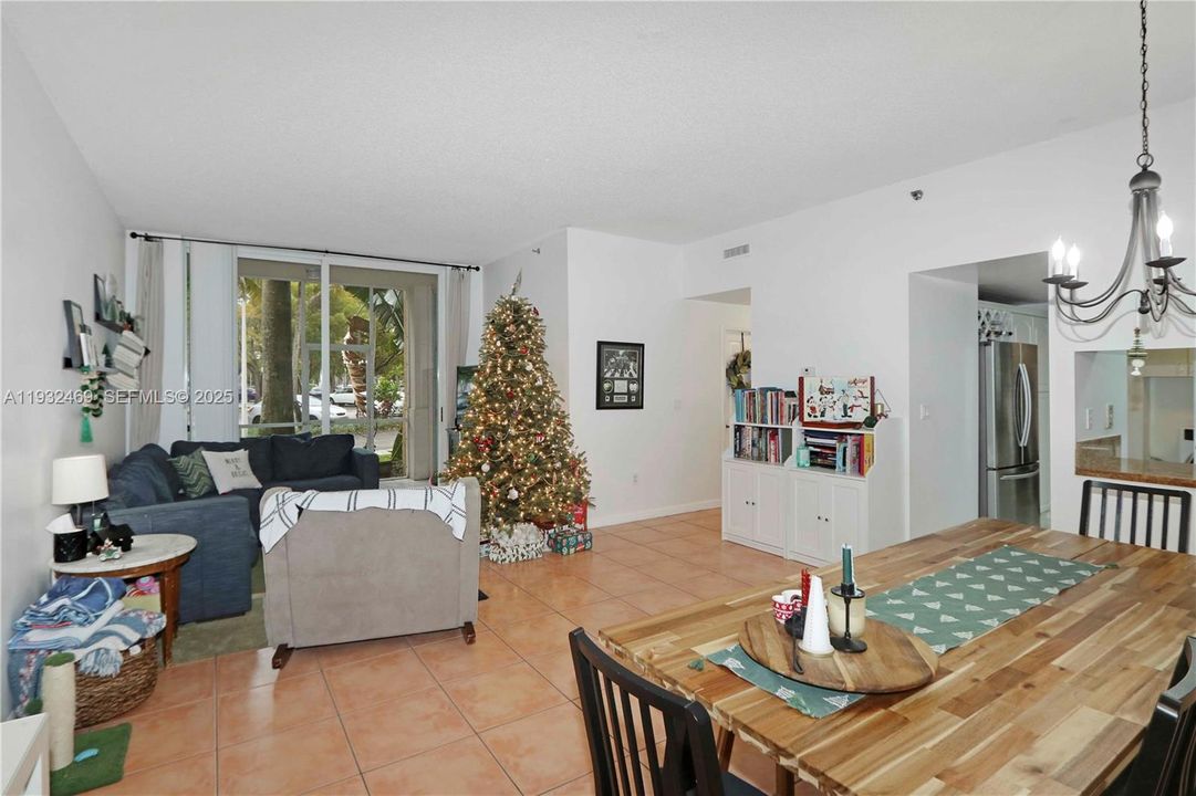 For Sale: $415,000 (3 beds, 2 baths, 1430 Square Feet)