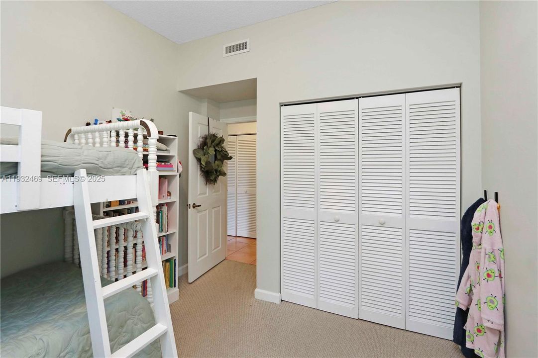 For Sale: $415,000 (3 beds, 2 baths, 1430 Square Feet)