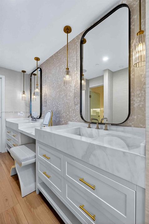 En Renta: $24,500 (4 camas, 4 baños, 2582 Pies cuadrados)