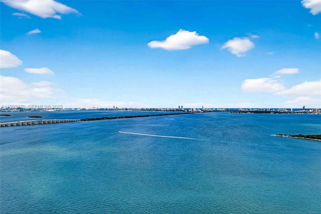 En Renta: $24,500 (4 camas, 4 baños, 2582 Pies cuadrados)