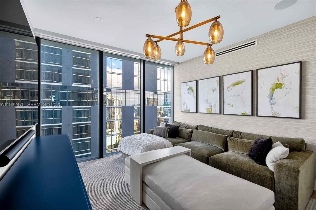 En Renta: $24,500 (4 camas, 4 baños, 2582 Pies cuadrados)