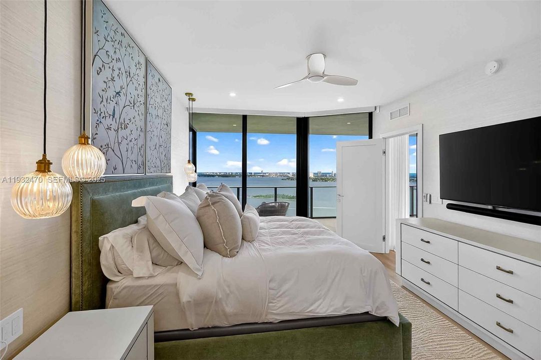 En Renta: $24,500 (4 camas, 4 baños, 2582 Pies cuadrados)