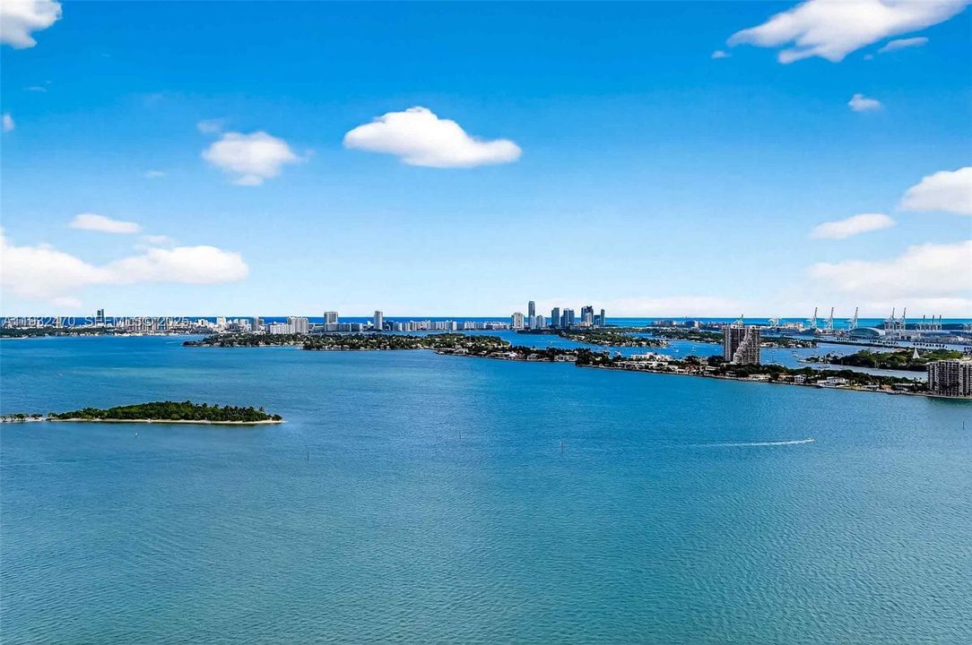 En Renta: $24,500 (4 camas, 4 baños, 2582 Pies cuadrados)