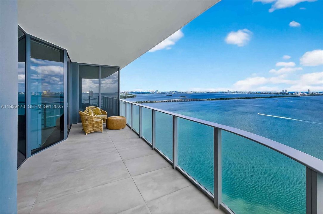 En Renta: $24,500 (4 camas, 4 baños, 2582 Pies cuadrados)