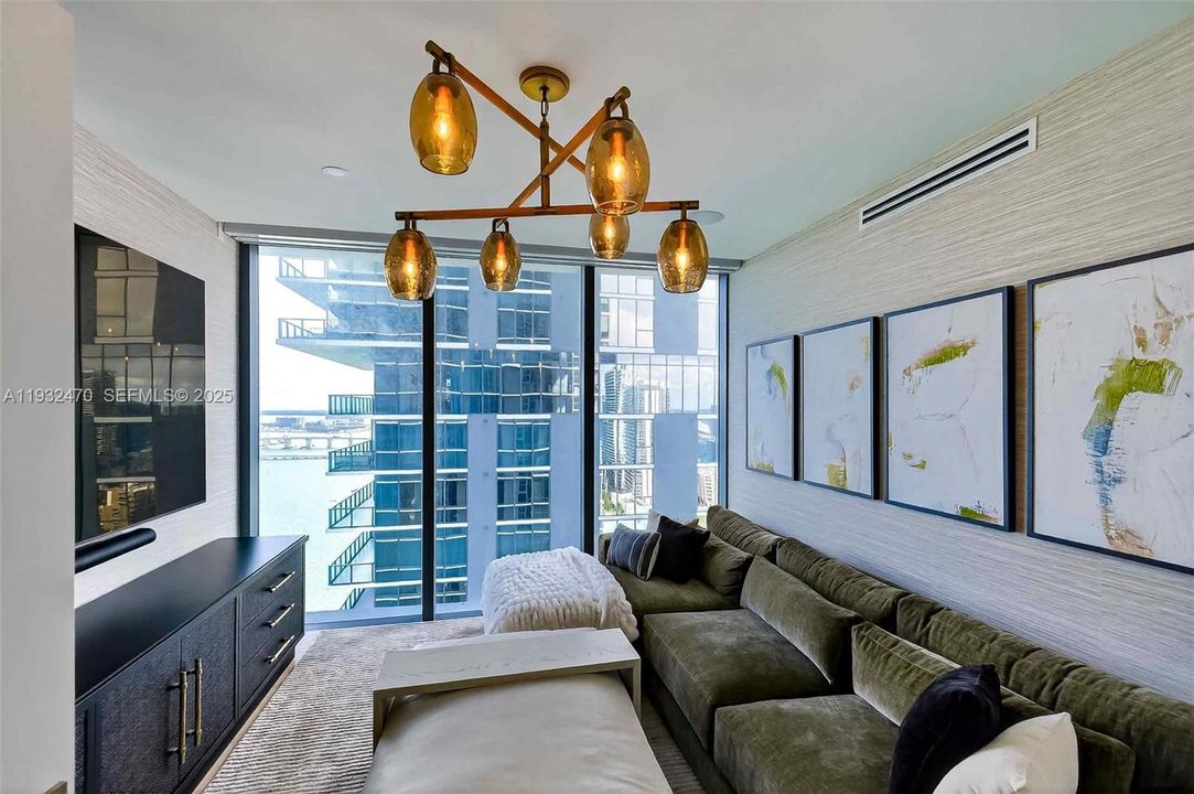 En Renta: $24,500 (4 camas, 4 baños, 2582 Pies cuadrados)