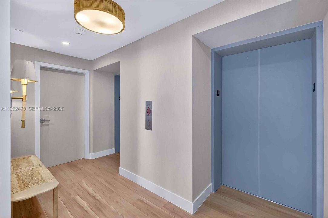 En Renta: $24,500 (4 camas, 4 baños, 2582 Pies cuadrados)