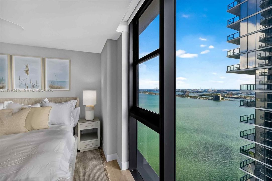 En Renta: $24,500 (4 camas, 4 baños, 2582 Pies cuadrados)