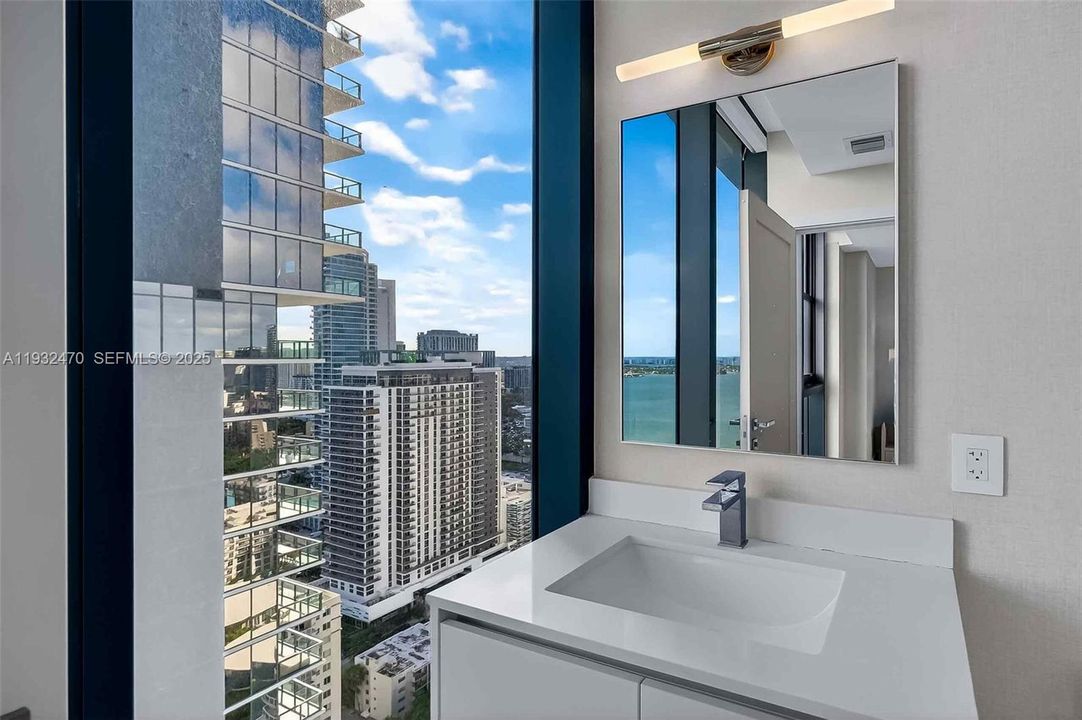 En Renta: $24,500 (4 camas, 4 baños, 2582 Pies cuadrados)