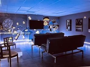 For Sale: $289,999 (2 beds, 2 baths, 1075 Square Feet)