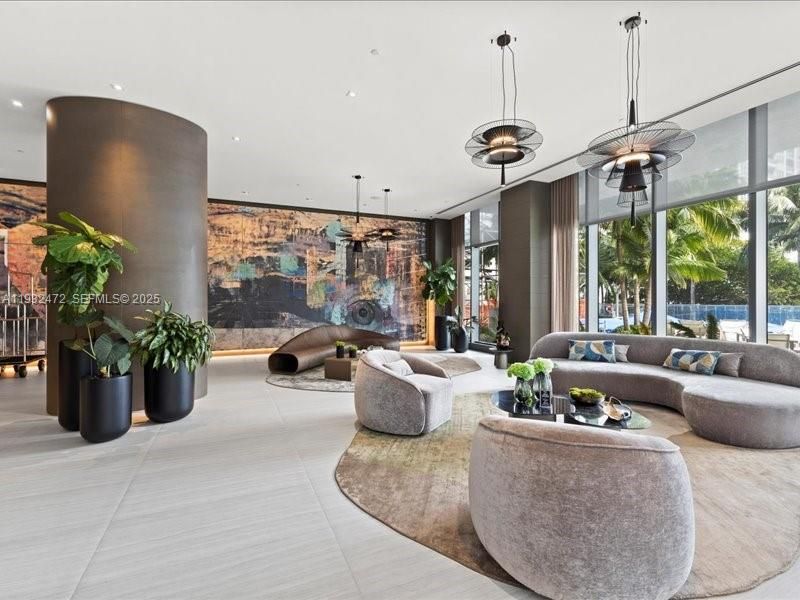 Active With Contract: $4,200 (2 beds, 2 baths, 1107 Square Feet)