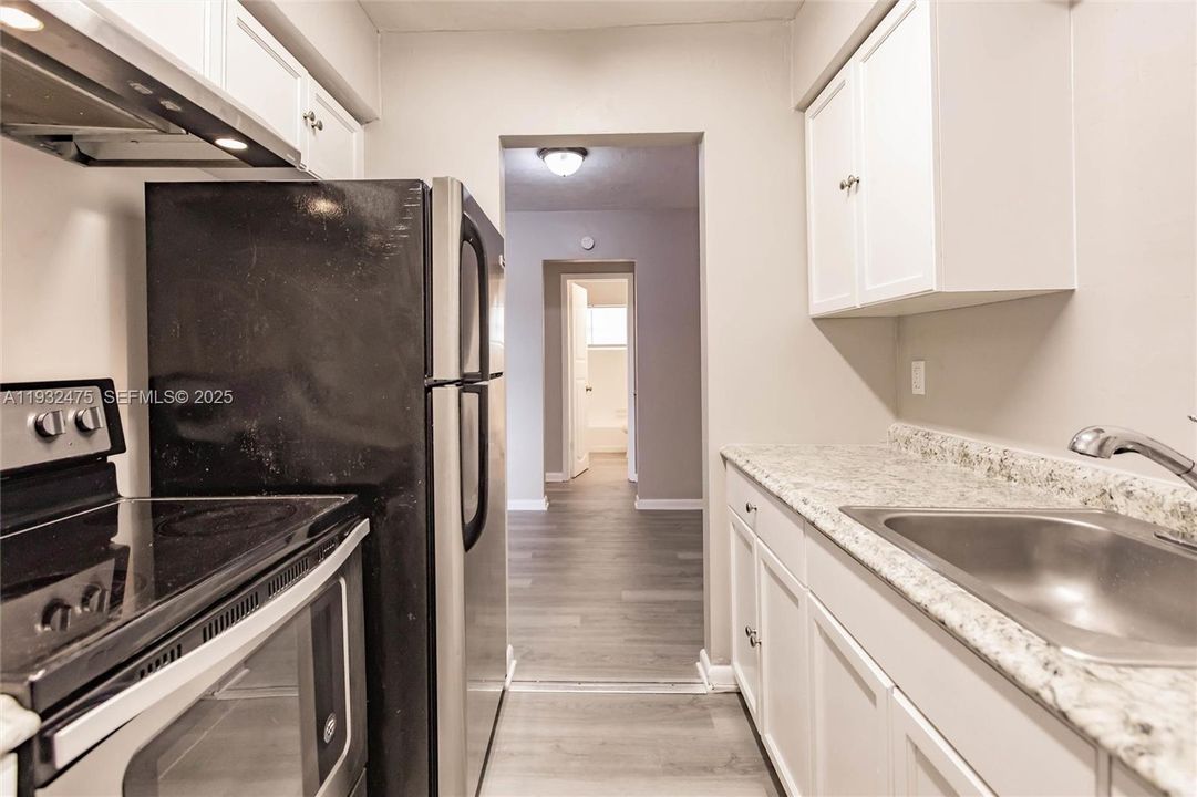 待售: $114,900 (1 贝兹, 1 浴室, 580 平方英尺)