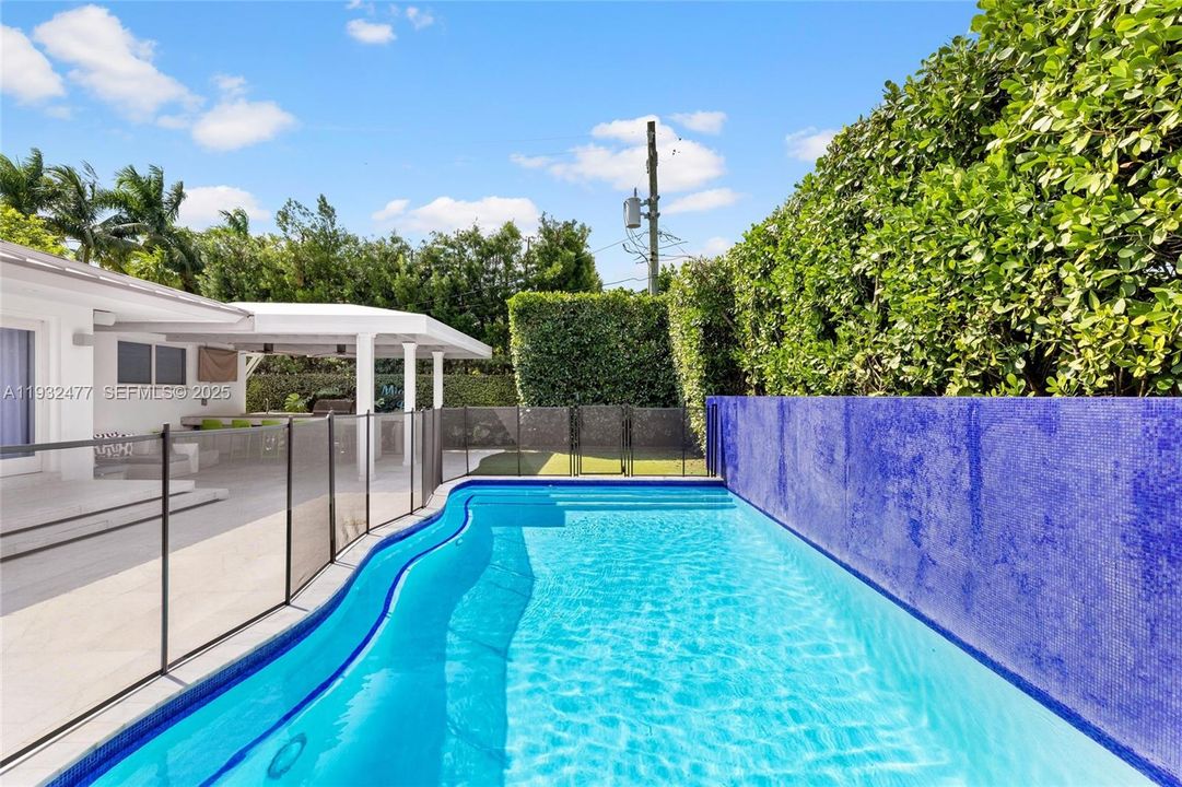 待售: $6,100,000 (5 贝兹, 5 浴室, 3086 平方英尺)