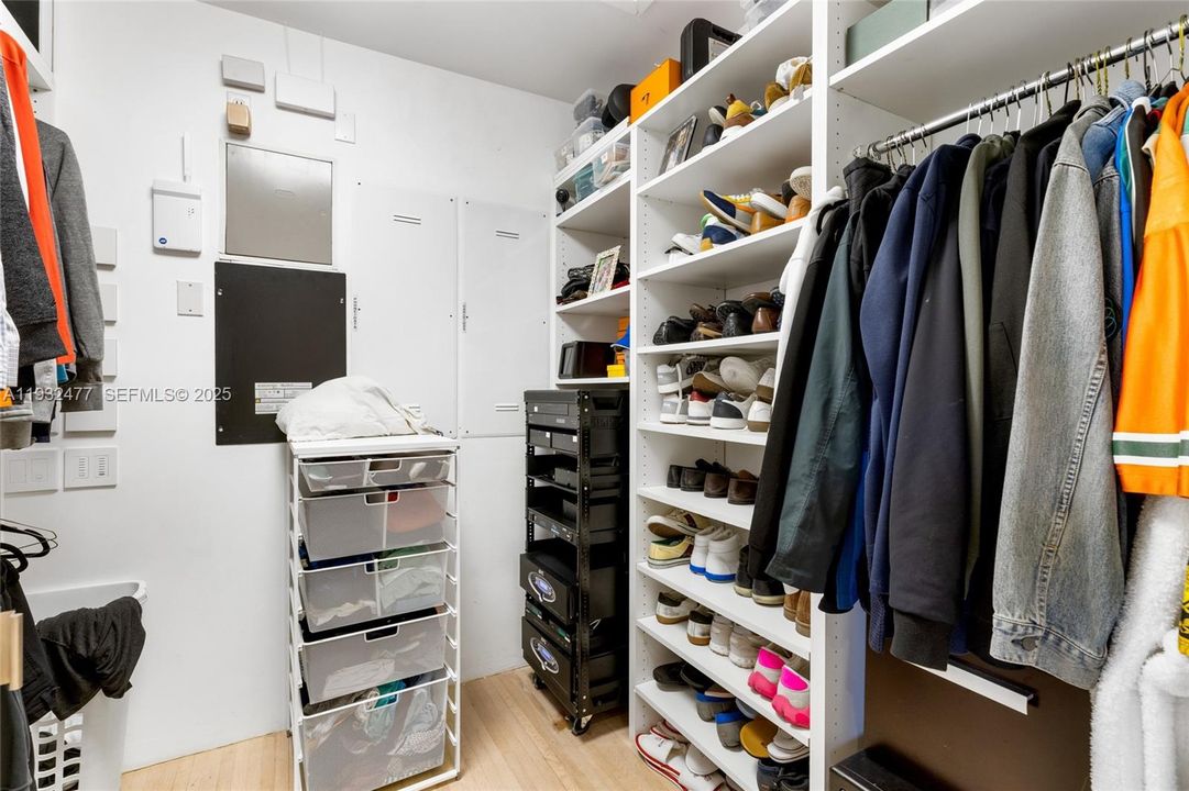 待售: $6,100,000 (5 贝兹, 5 浴室, 3086 平方英尺)