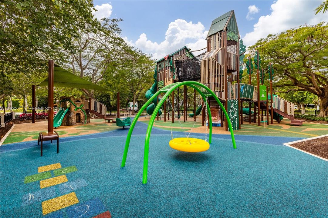 待售: $6,100,000 (5 贝兹, 5 浴室, 3086 平方英尺)