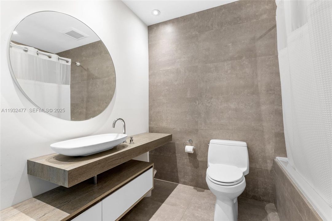 待售: $6,100,000 (5 贝兹, 5 浴室, 3086 平方英尺)