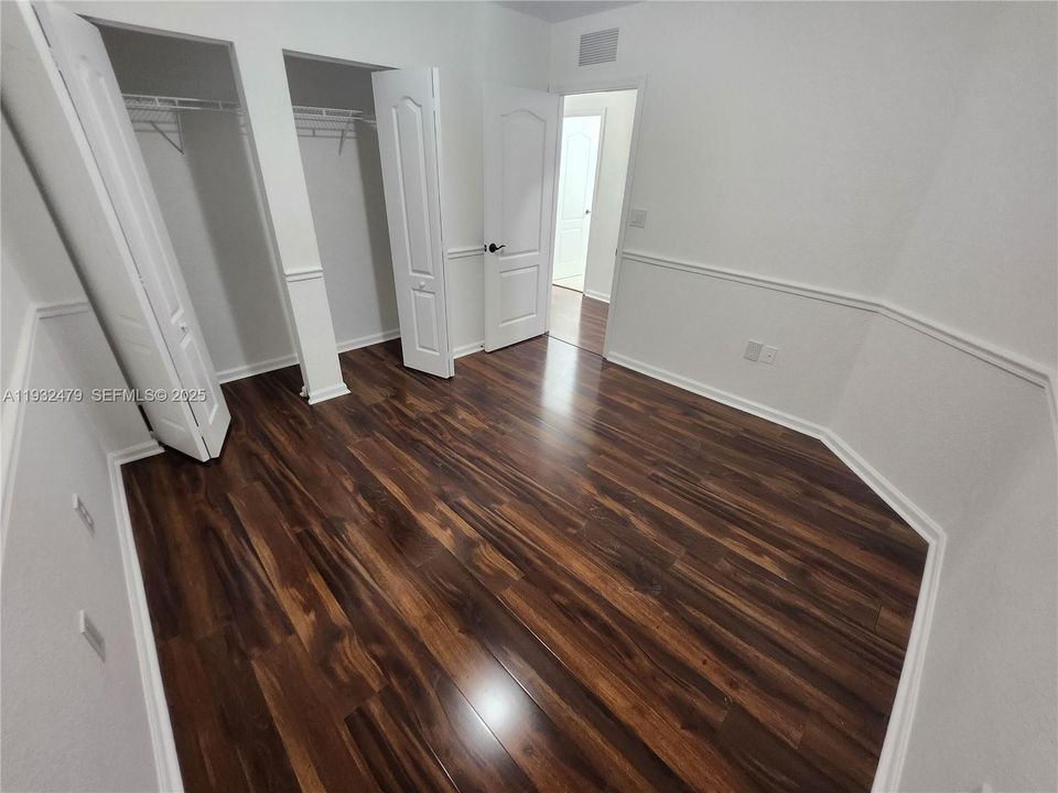 出租: $2,800 (4 贝兹, 2 浴室, 2211 平方英尺)