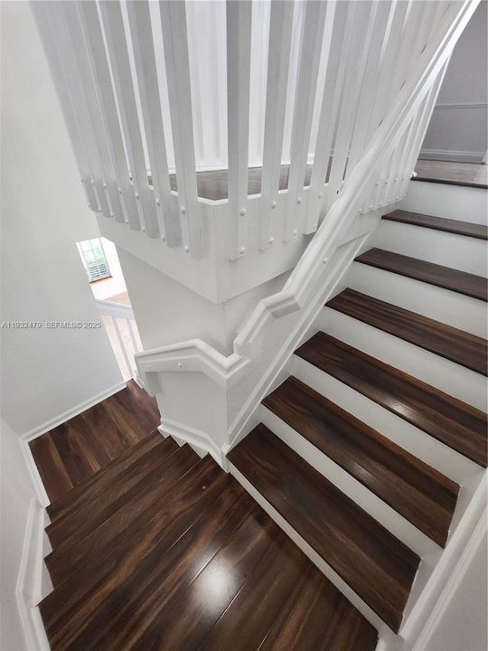 出租: $2,800 (4 贝兹, 2 浴室, 2211 平方英尺)