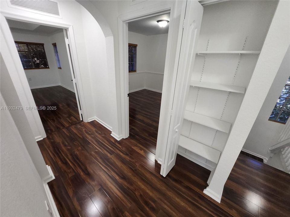 出租: $2,800 (4 贝兹, 2 浴室, 2211 平方英尺)