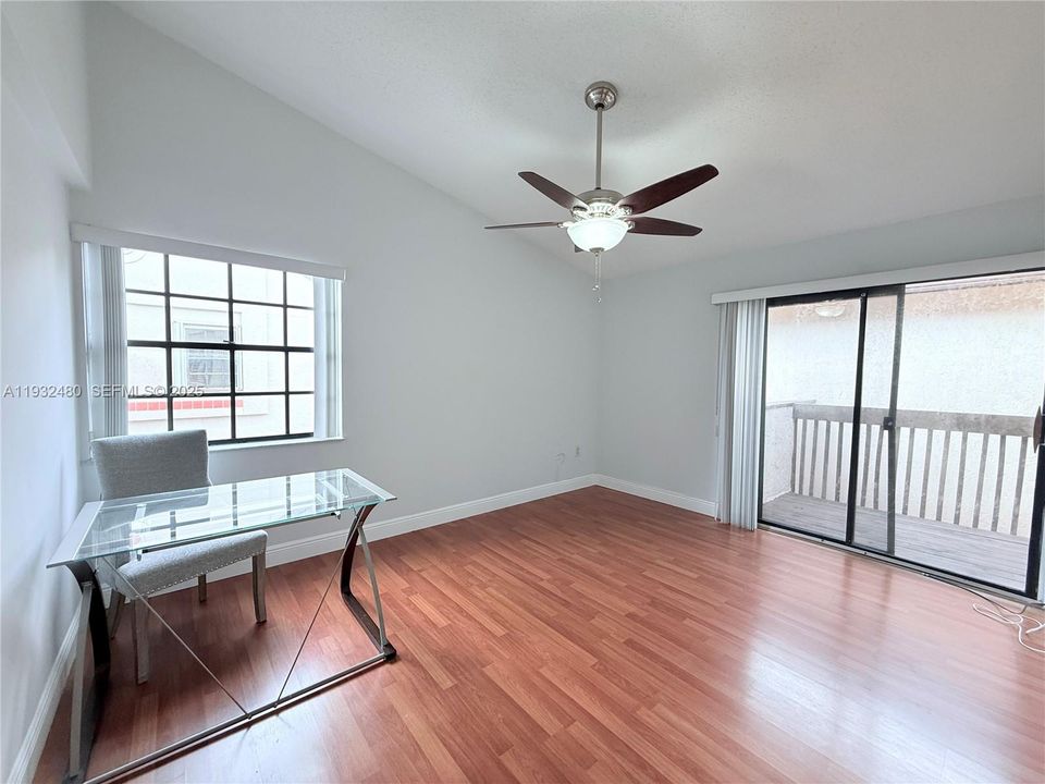 For Rent: $2,700 (2 beds, 2 baths, 1253 Square Feet)