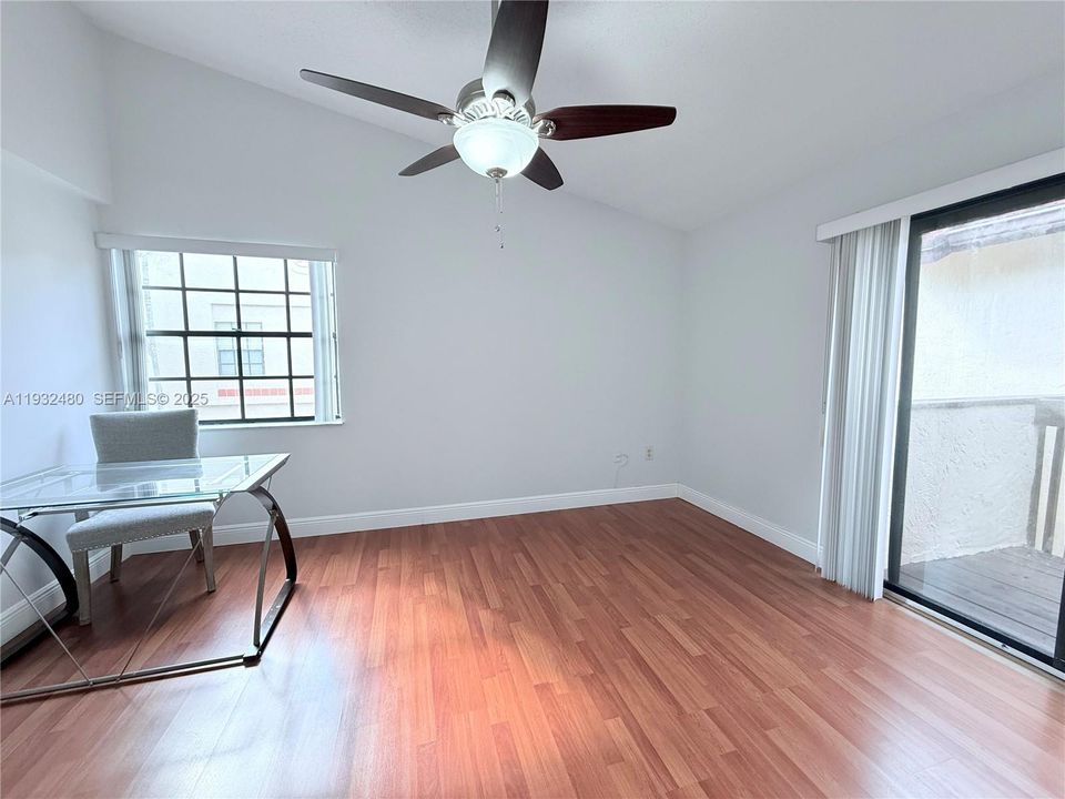 For Rent: $2,700 (2 beds, 2 baths, 1253 Square Feet)