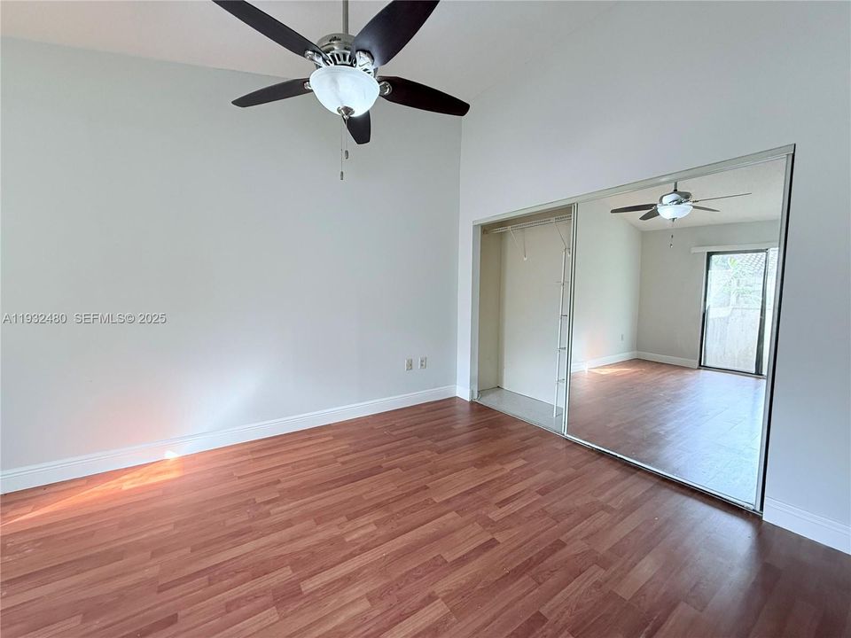 For Rent: $2,700 (2 beds, 2 baths, 1253 Square Feet)